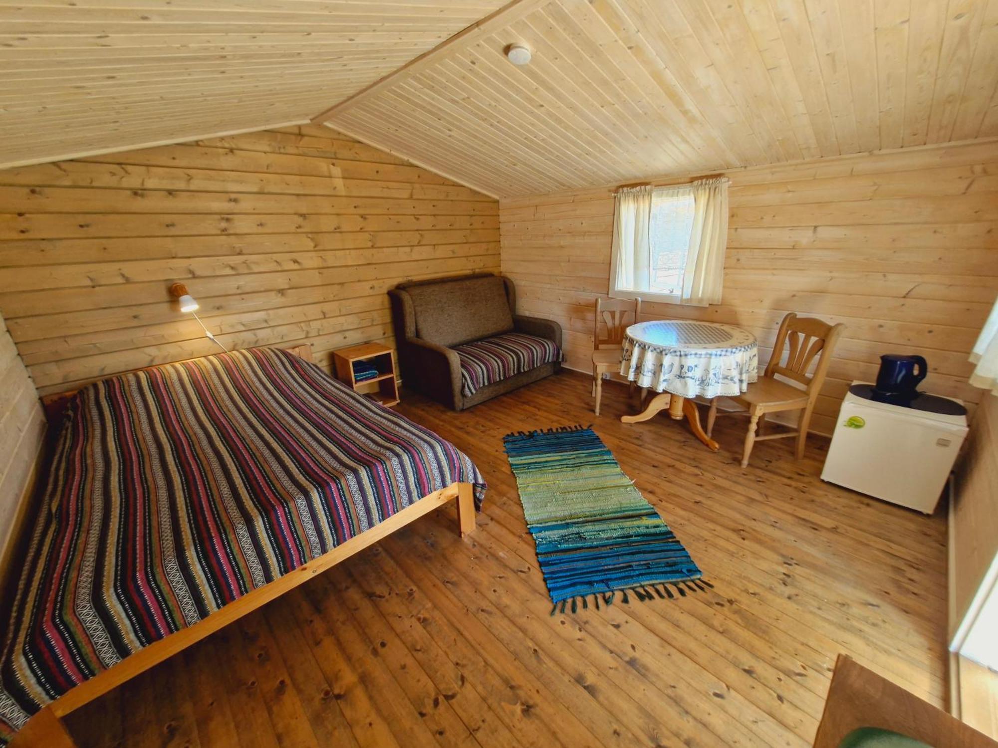 Piibelehe Guest Accommodation Kuressaare Ngoại thất bức ảnh