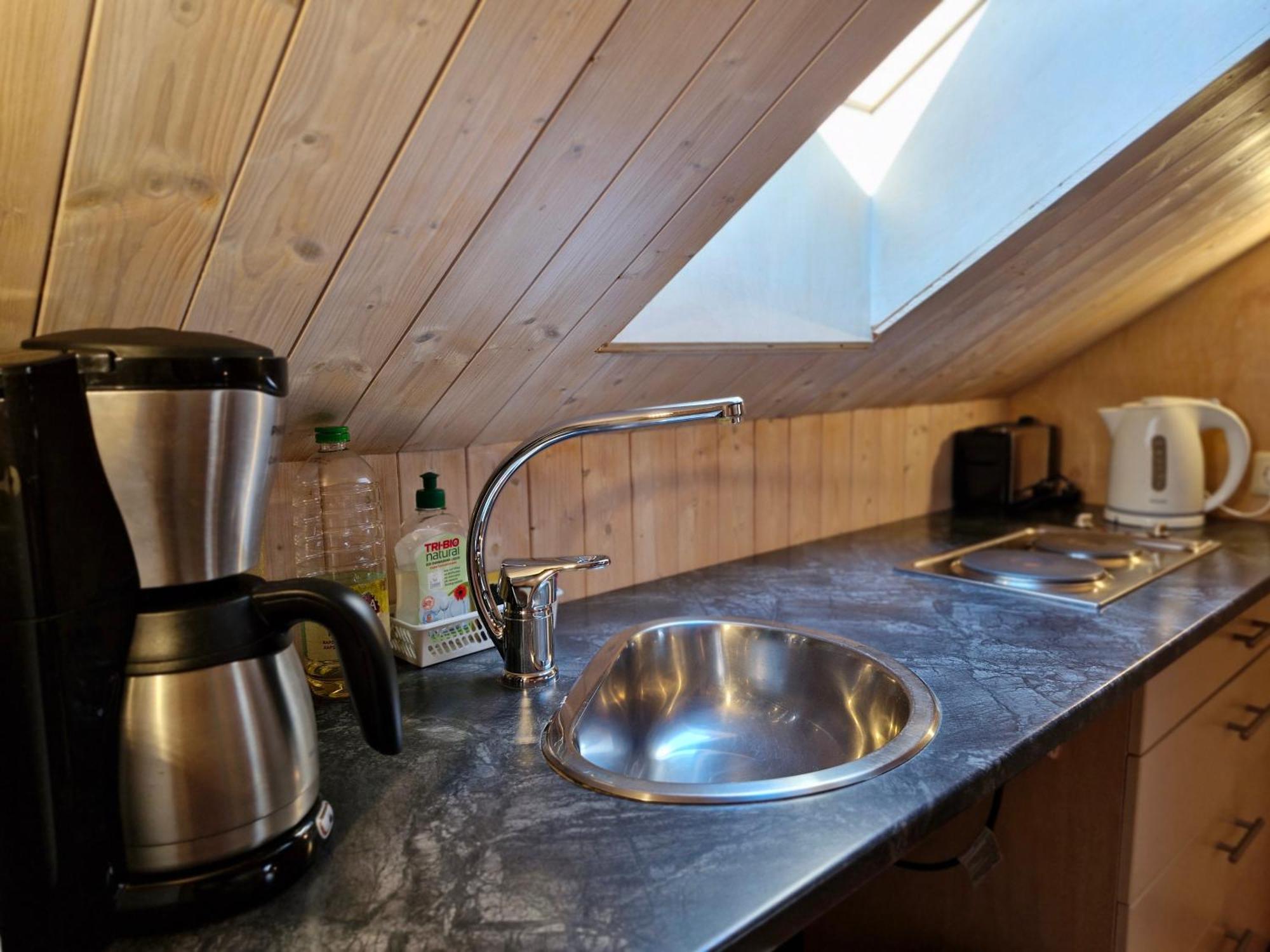 Piibelehe Guest Accommodation Kuressaare Ngoại thất bức ảnh